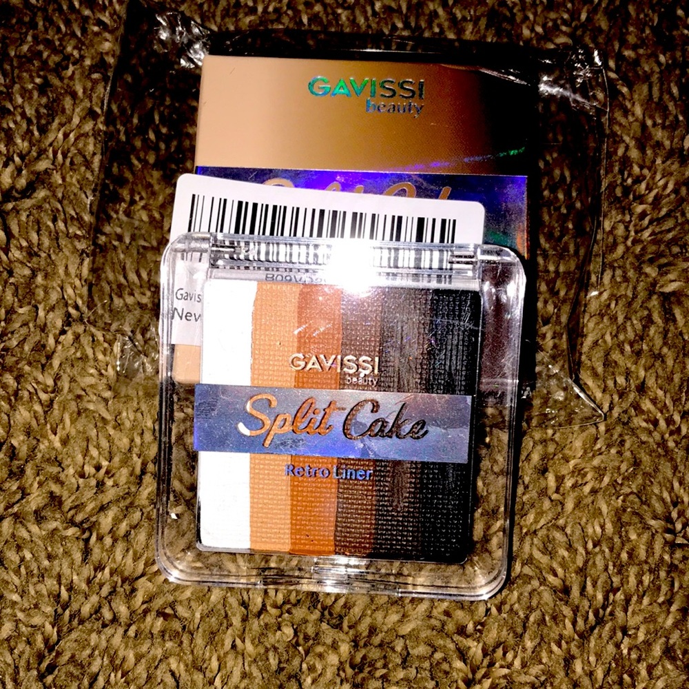 Gavissi split cake water activated eyeliner bnib